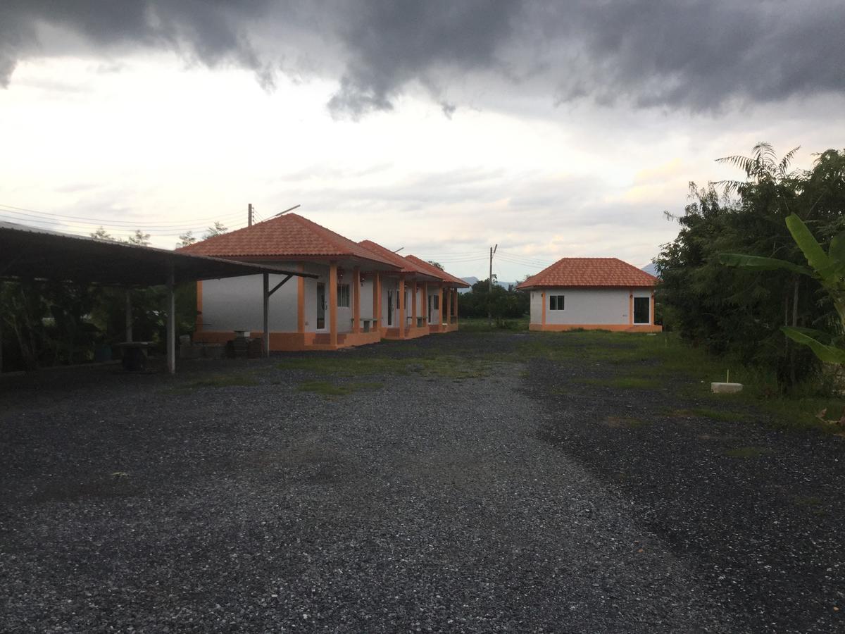 Cho Kaew Resort Ban Nong Bua Noi ภายนอก รูปภาพ